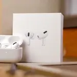 Pop-up Connection Share Audio Activated 24hrs total battery life with the case Proximity Sensor Activated (ear detection) Wireless Charging Case (fast-charging) Siri Activated • Tap Sensor Activated 10-meter range Bluetooth 5.0 (with real Realtek chipset) Ultra-Fast Connection (HI Chip) Noise Cancellation